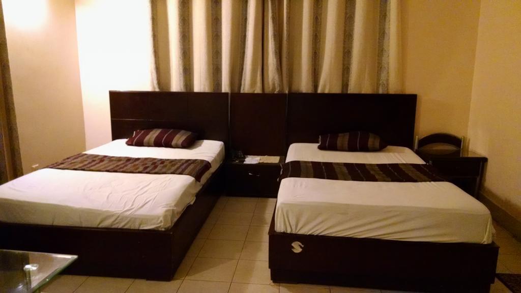Embassy Lodge Karachi Eksteriør billede