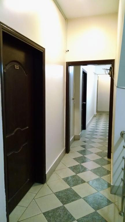 Embassy Lodge Karachi Eksteriør billede